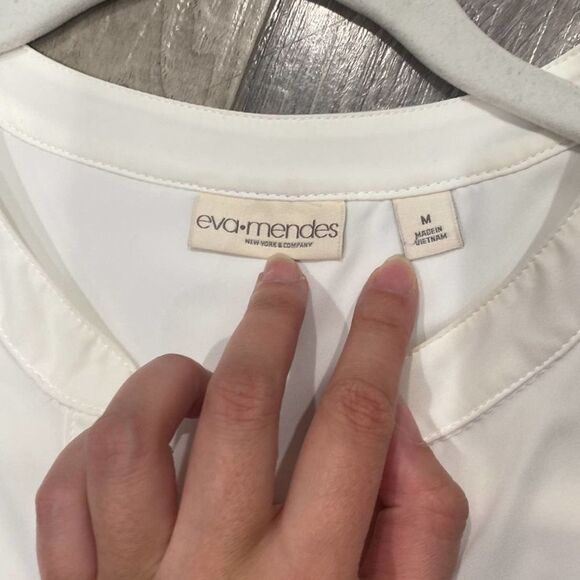 A1 Eva Mendes New York & Company White Tie Up Button Front 1/2 sleeve top medium - Picture 4 of 8